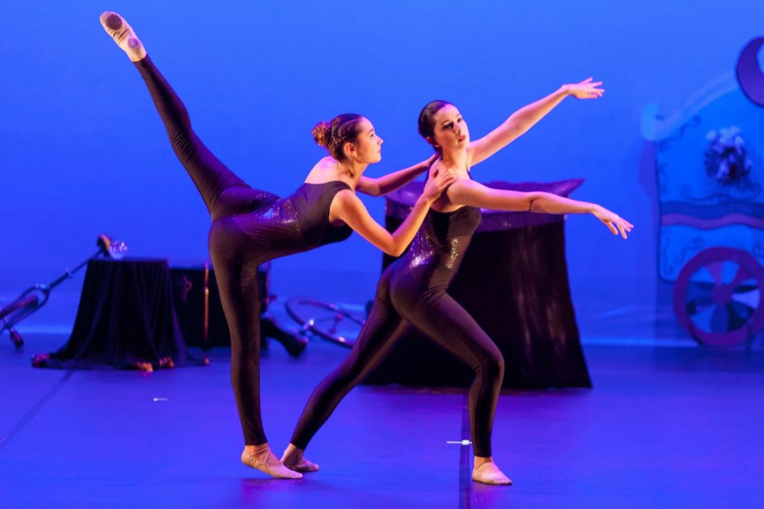 Bailarinas de danza moderna